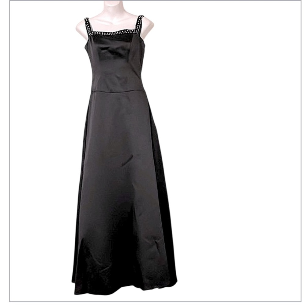 B2 Black Satin Beaded Formal Bridesmaid Prom Square Neck Maxi Evening Gown Dress